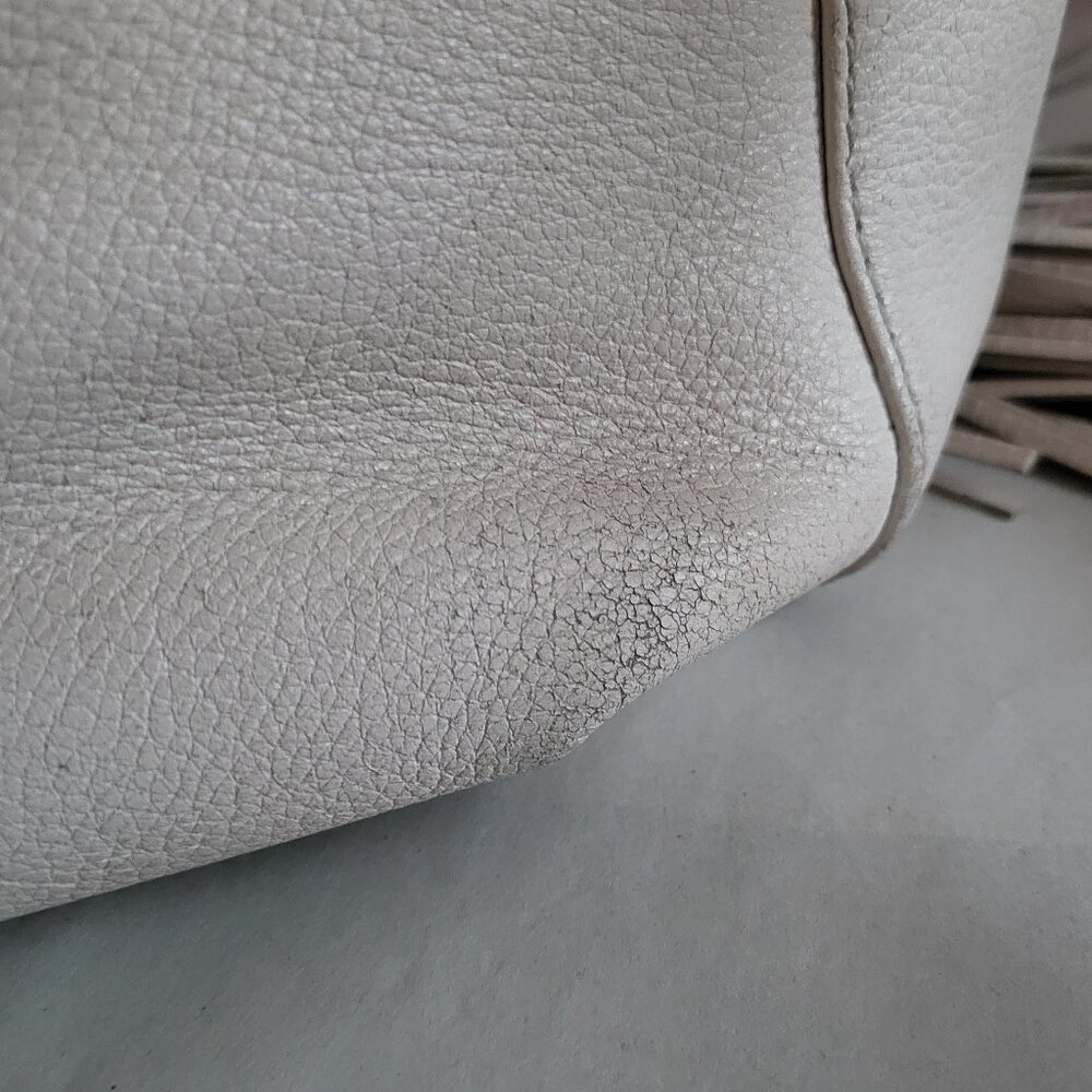VINTAGE MICHAEL KORS PEBBLED CREAM LEATHER SHOULDER BAG - Picture 7 of 15